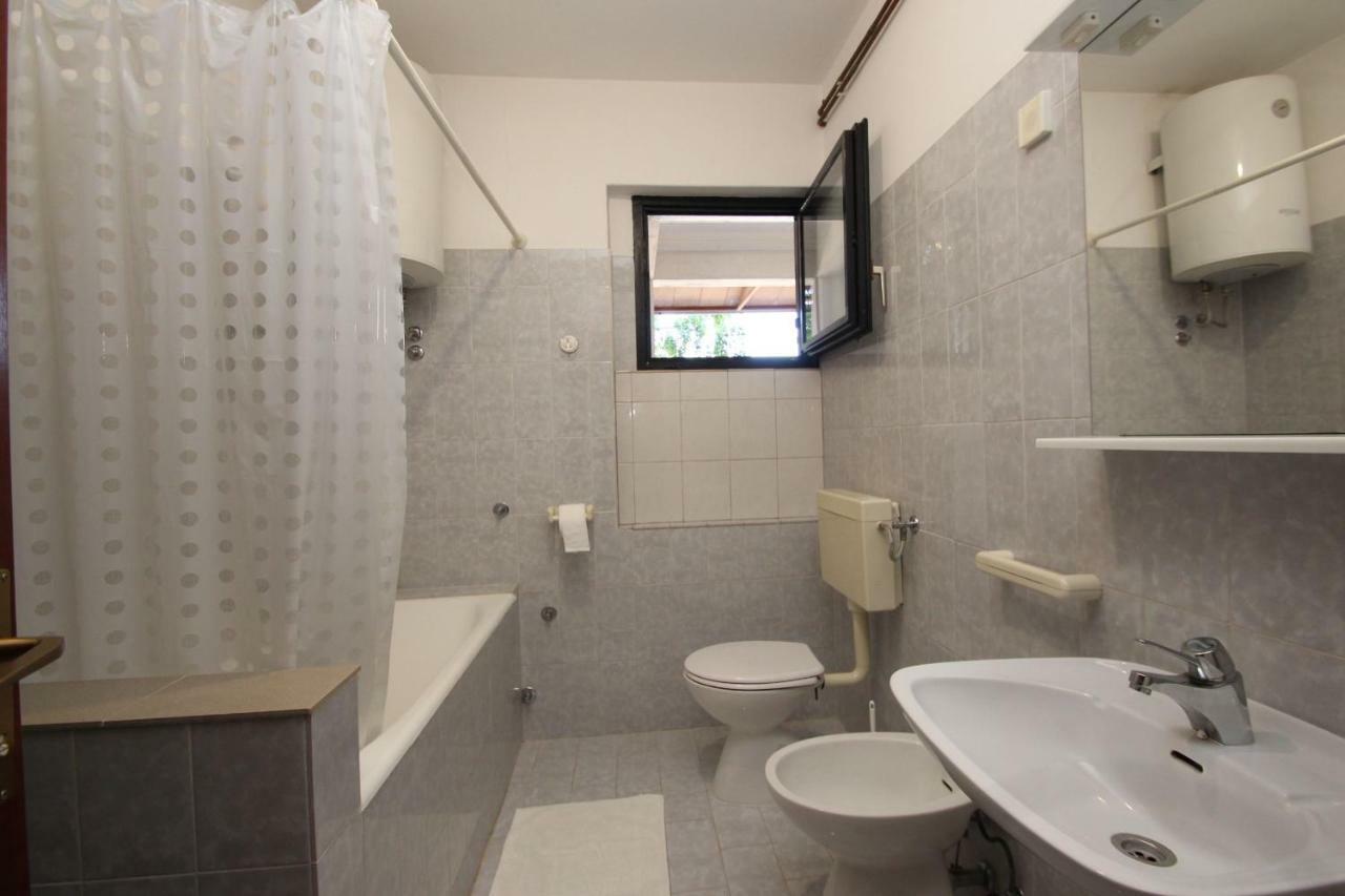Apartment Sasa Bozac Poreč Dış mekan fotoğraf